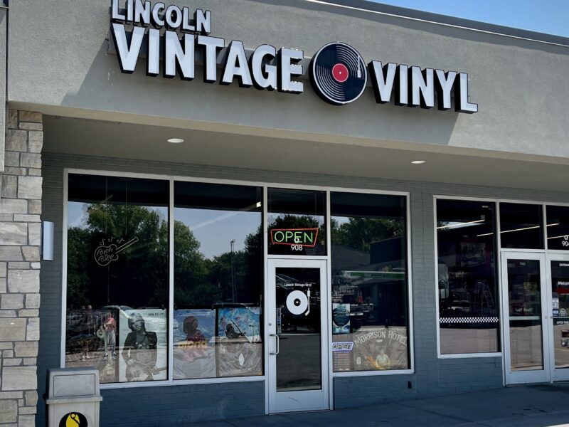 Lincoln Vintage Vinyl
